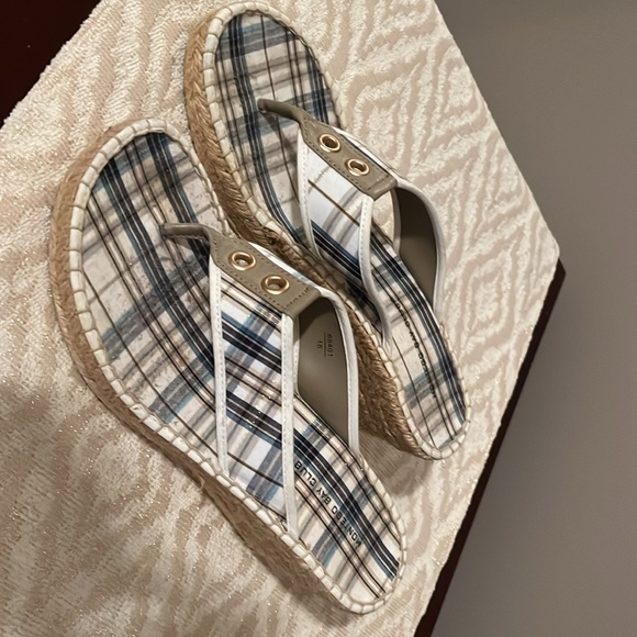 Blue & tan Montego Bay Club espadrille sandals, size 9 - Picture 3 of 4